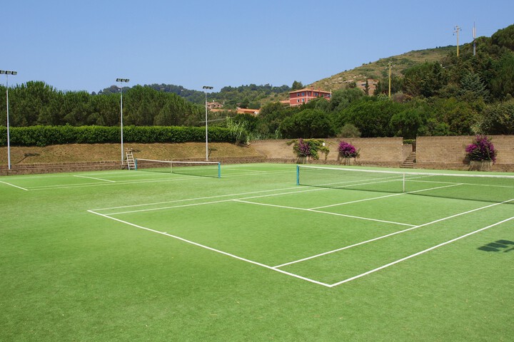 Tennis court