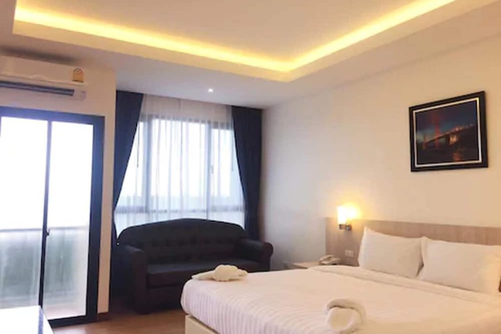 Room 14 of 34
