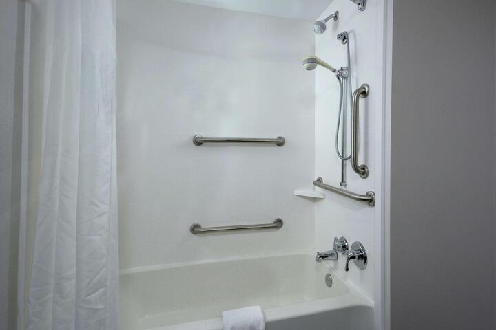 1 King Mobility Accessible with Tub (10 of 23)