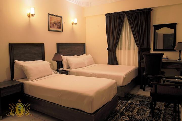 Room 18 of 49