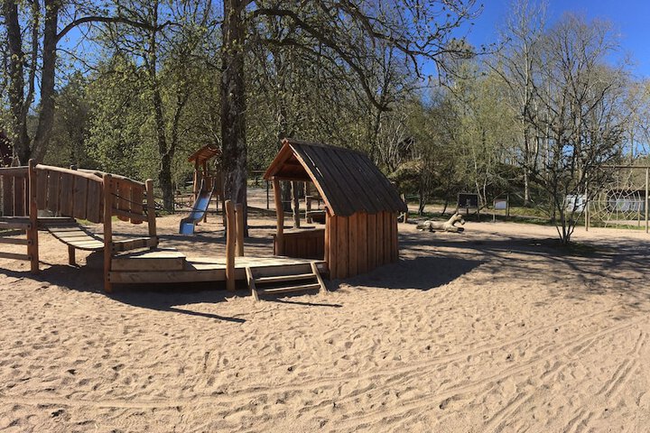 Children's play area - outdoor