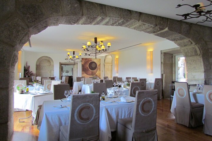 Dining 36 of 60