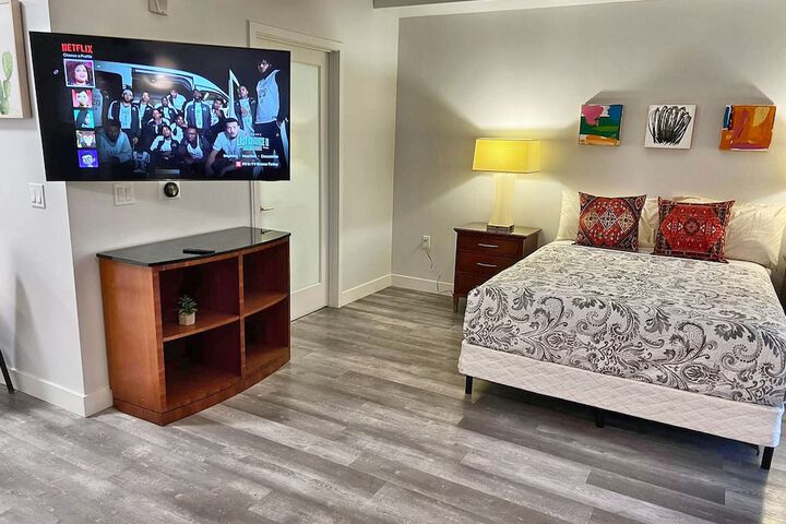 Room 8 of 60