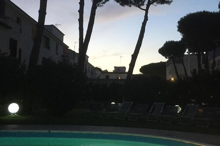 Hotel Pool