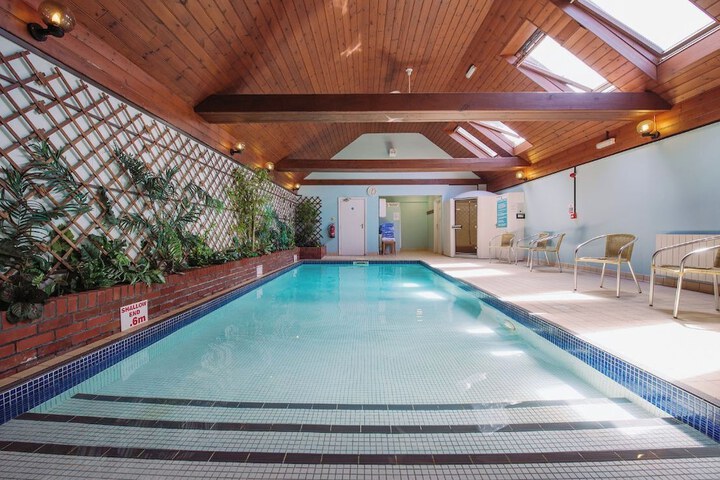 Pool 31 of 60