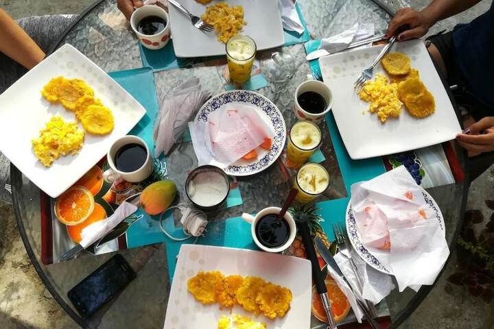 Breakfast/Coffee Service 19 of 24