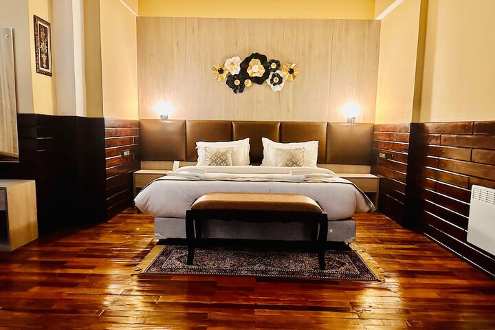 Room 13 of 75