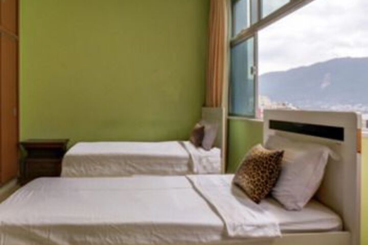 Room 7 of 23
