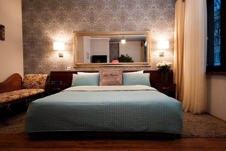 Room 15 of 38
