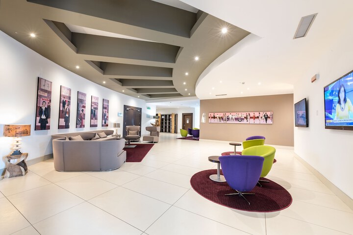 Guest Lobby
