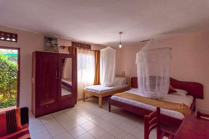 Room 4 of 21