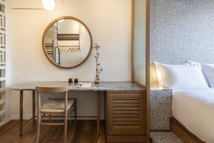 Room 15 of 66