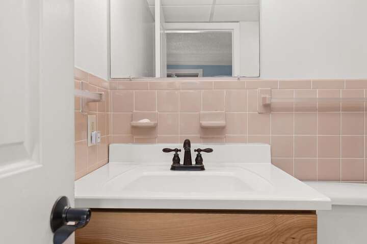 Room 18 of 33