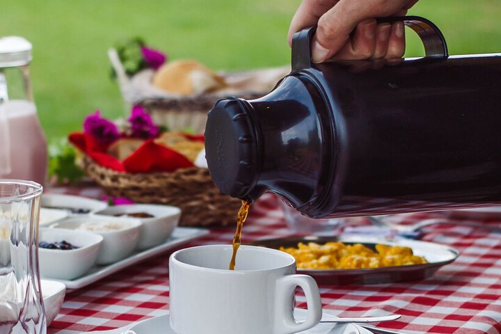 Breakfast/Coffee Service 142 of 159