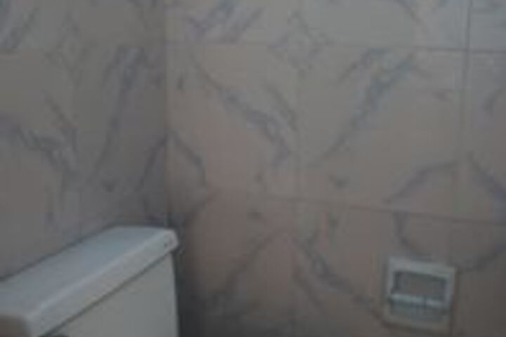 Room 5 of 32