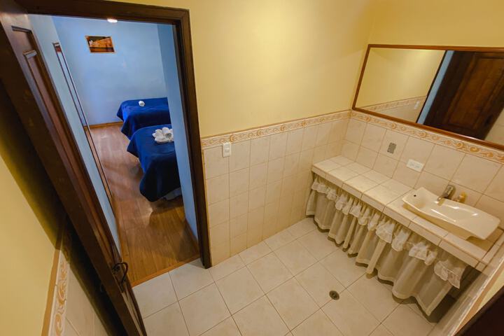 Room 36 of 59