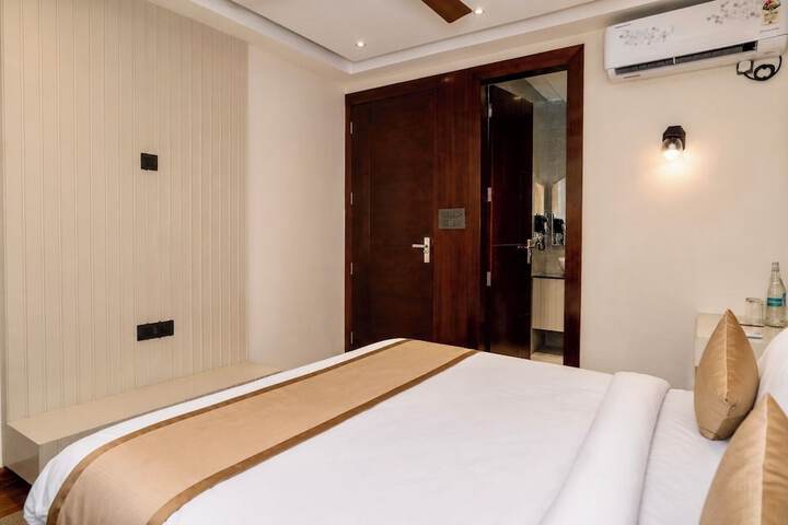 Room 50 of 143