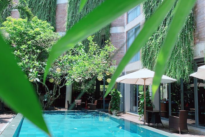 Hotel 84 of 87
