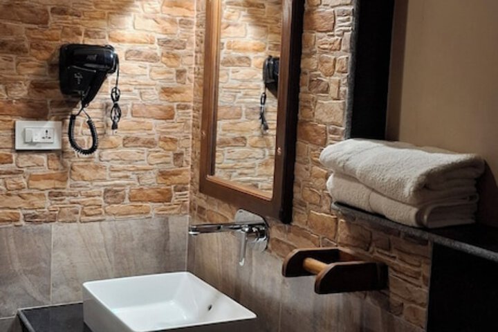 Clean Restrooms