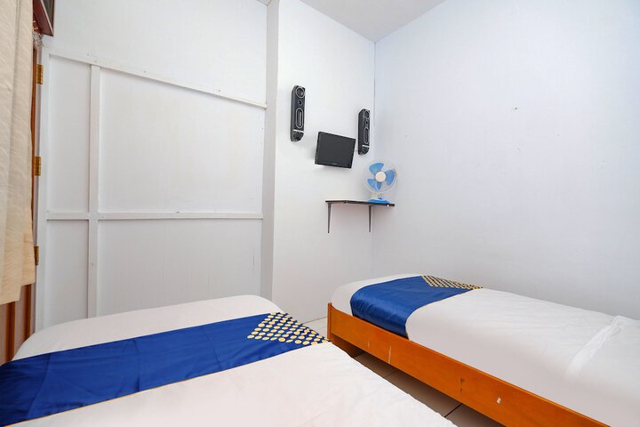 Room 28 of 44