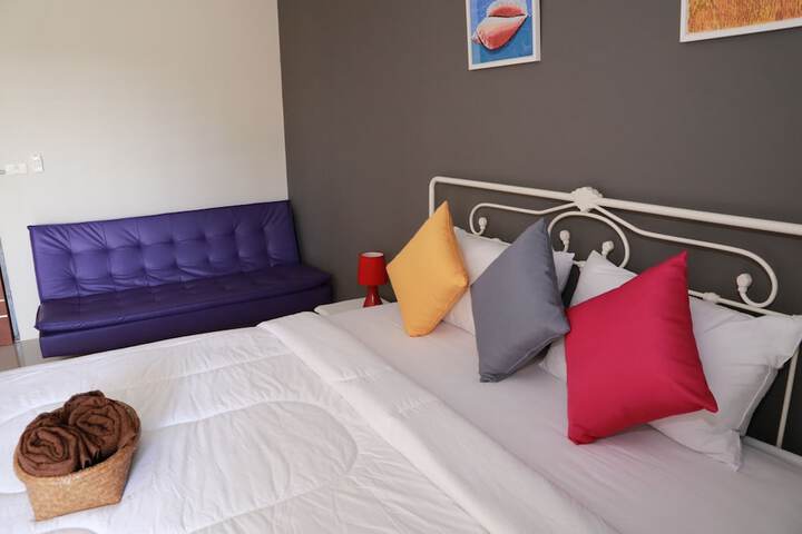 Room 15 of 94