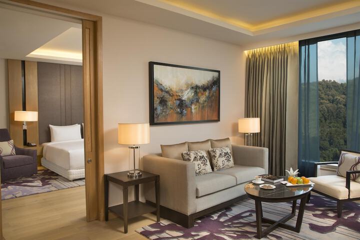 Room 21 of 130