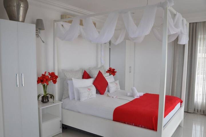 Room 5 of 40