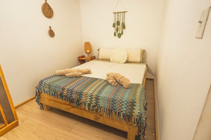 Room 12 of 48
