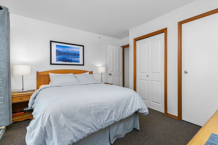 Room 8 of 227
