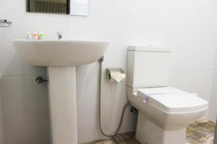 Room 4 of 22