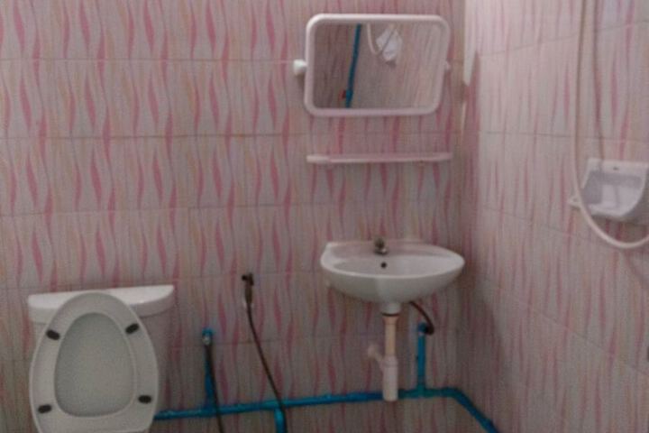 Room 42 of 59