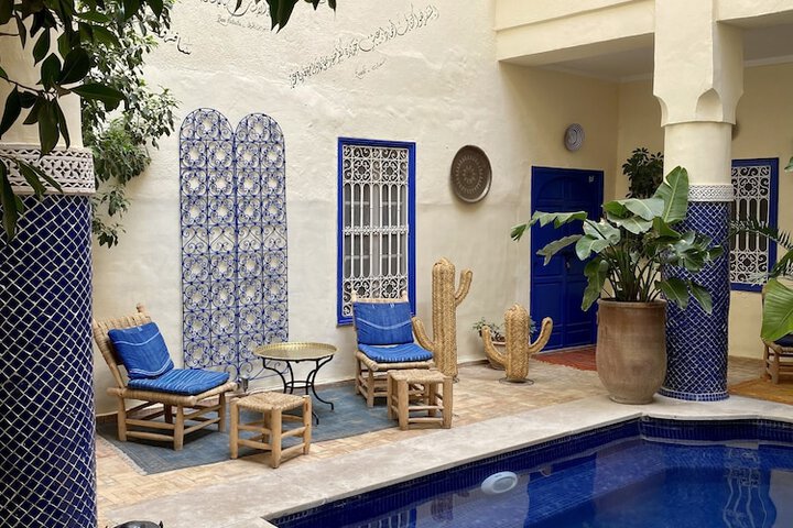 Pool 60 of 79
