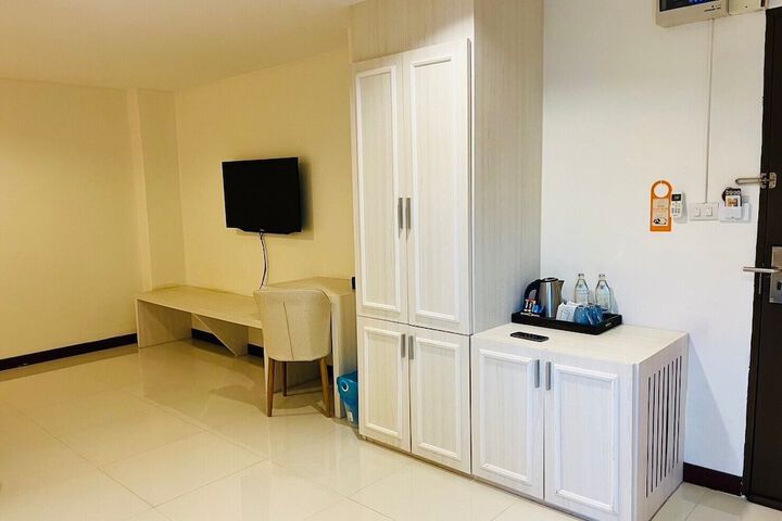 Room 56 of 174