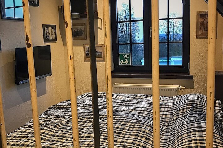 Room 4 of 50