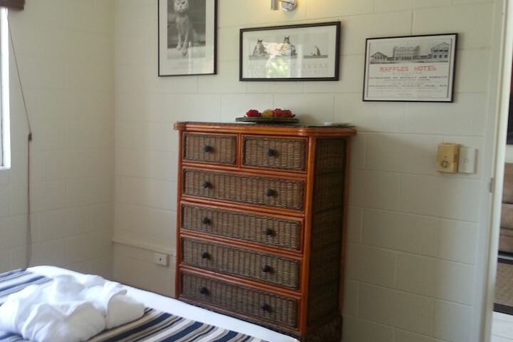 Room 5 of 35