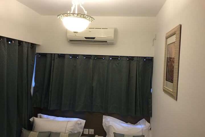Room 14 of 49
