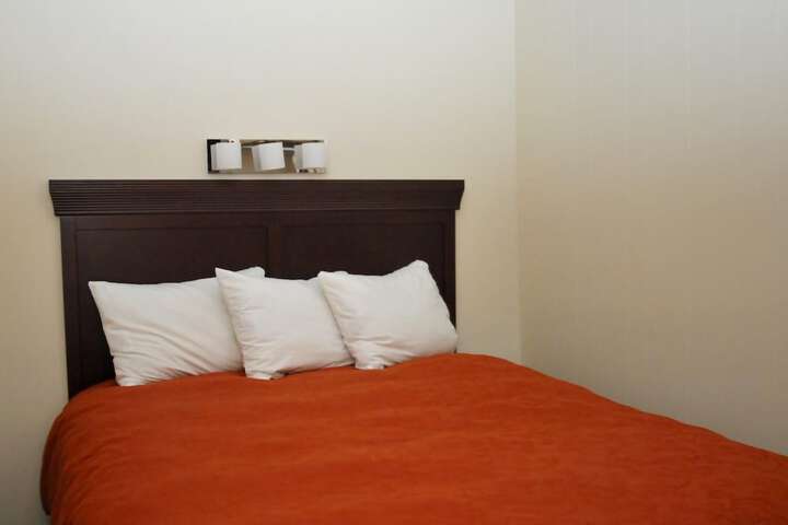 Room 30 of 108