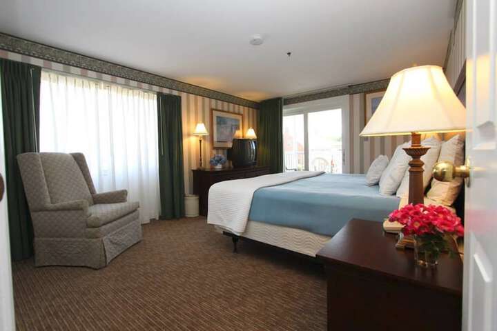 Room 5 of 27