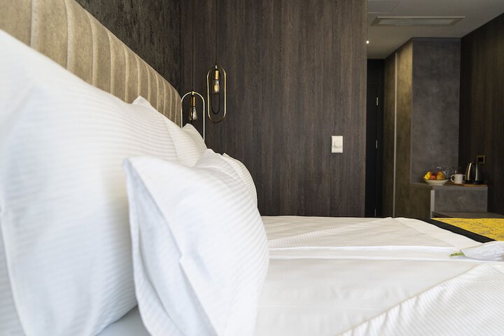 Room 28 of 70