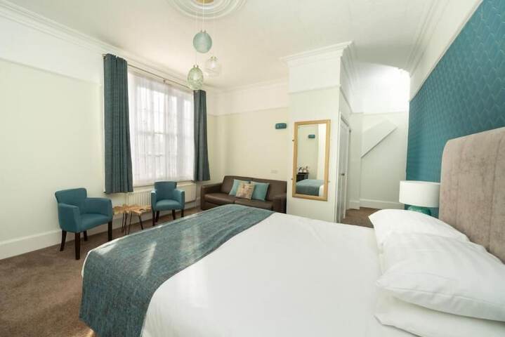 Room 9 of 45