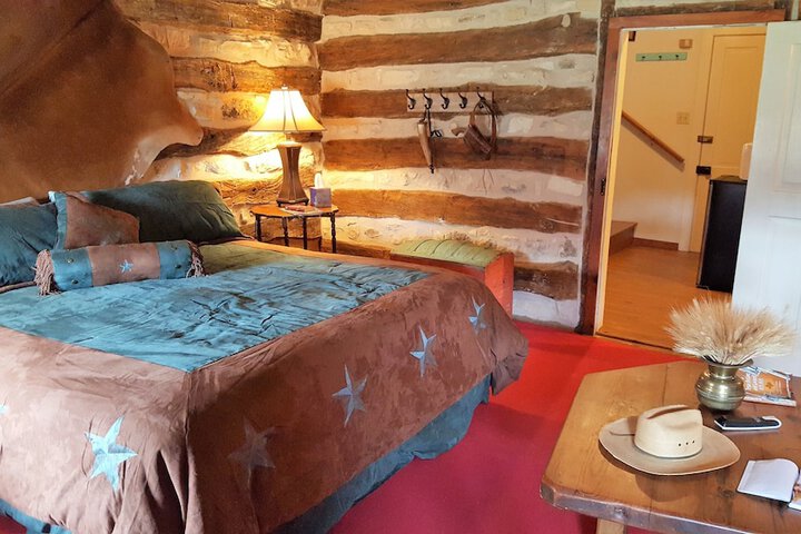 Room 5 of 68