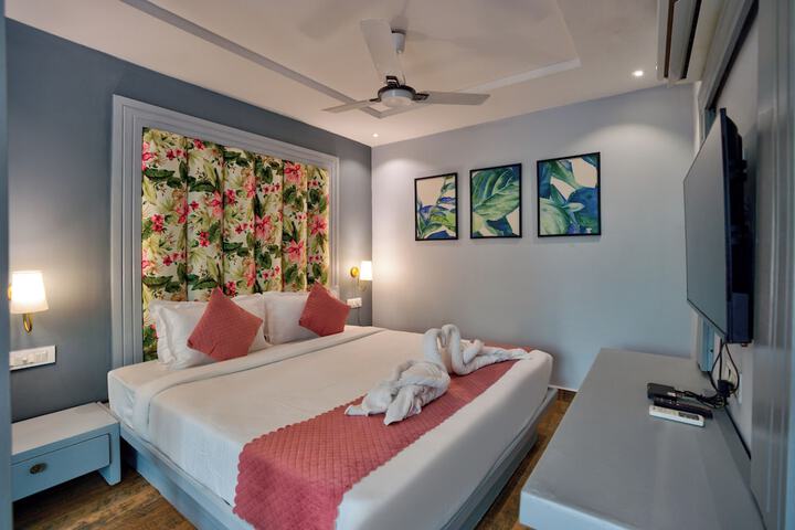 Room 5 of 68
