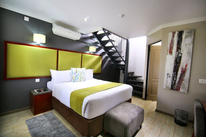 Room 17 of 113