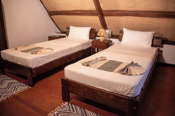 Room 4 of 20
