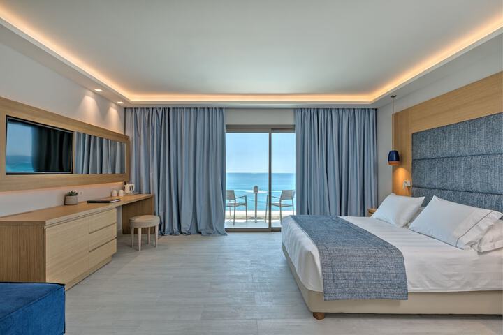 Room 3 of 117