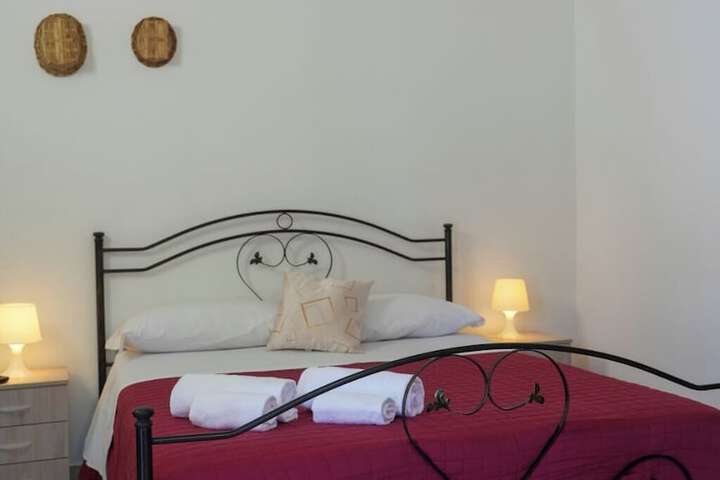 Room 3 of 49