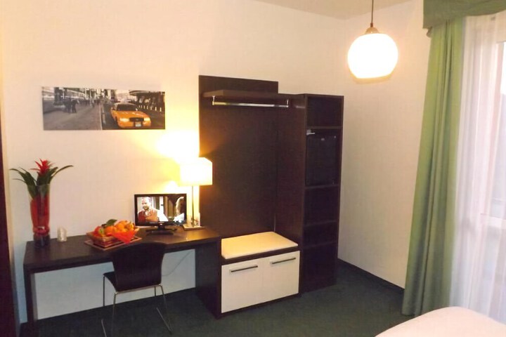 Photo 6