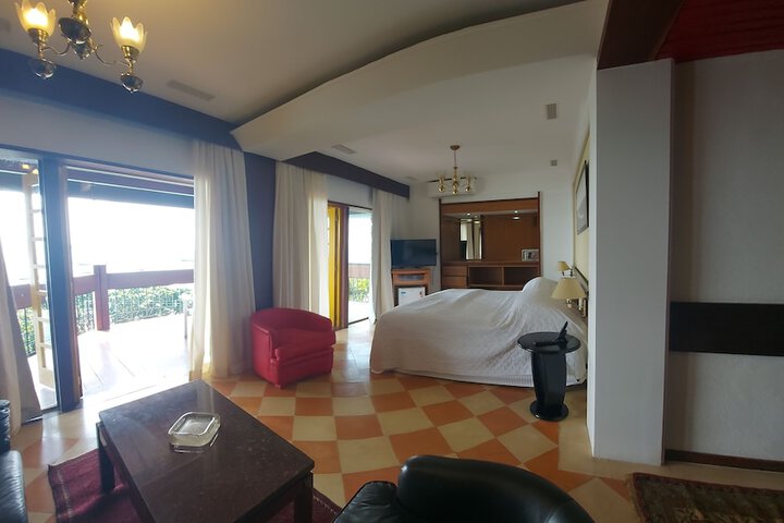 Room 14 of 44