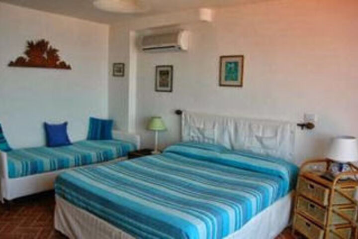 Room 17 of 25