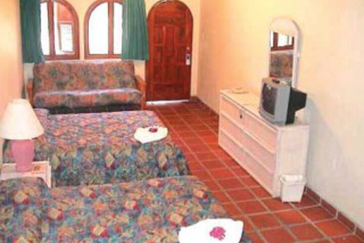 Image of Sunset Waters Beach Resort